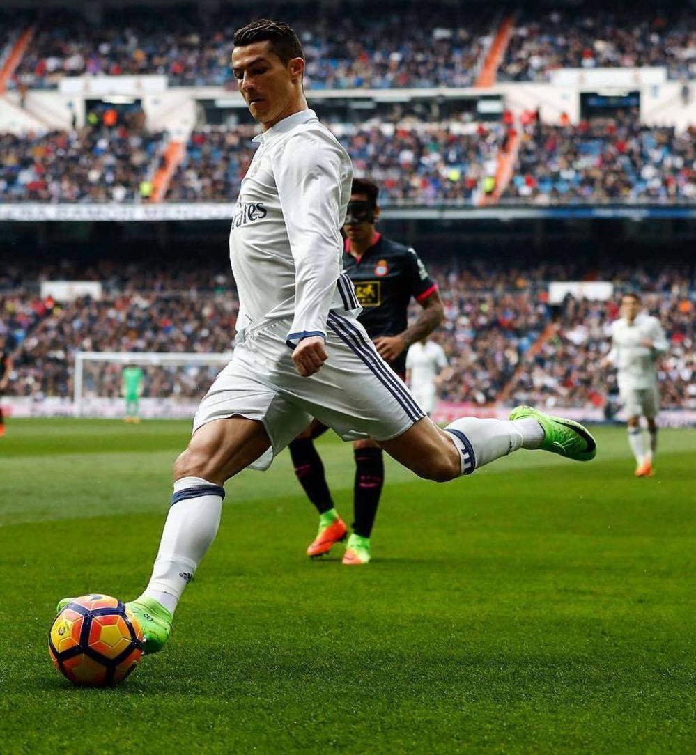 缺席后的持 缺席后的持